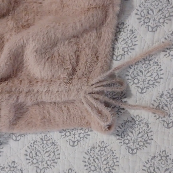 Like new FL&L faux mohair long sleeved sweater. - Picture 8 of 9